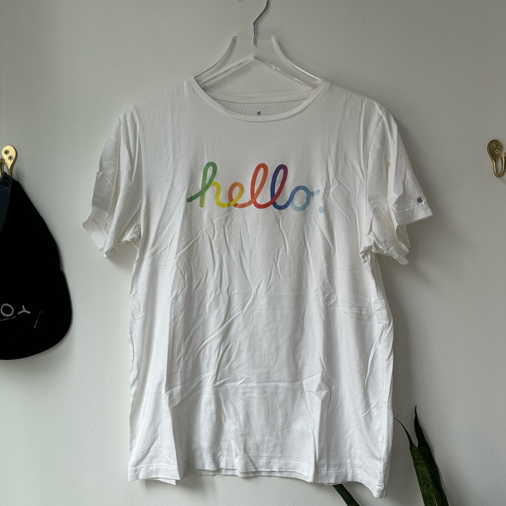 Apple Park apple tshirt